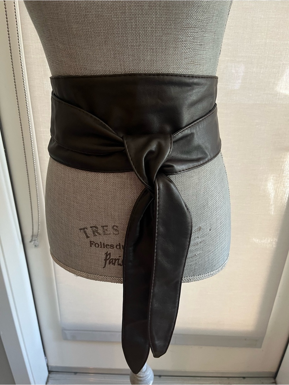 NWT Wide Dark Brown Faux Leather Tie Belt